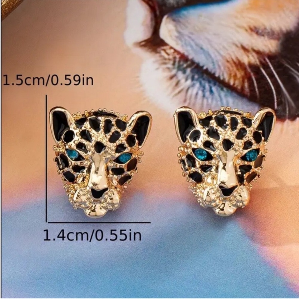 Gold Leopard Head Stud Earrings with Black Spots and Teal Eyes - Picture 4 of 4